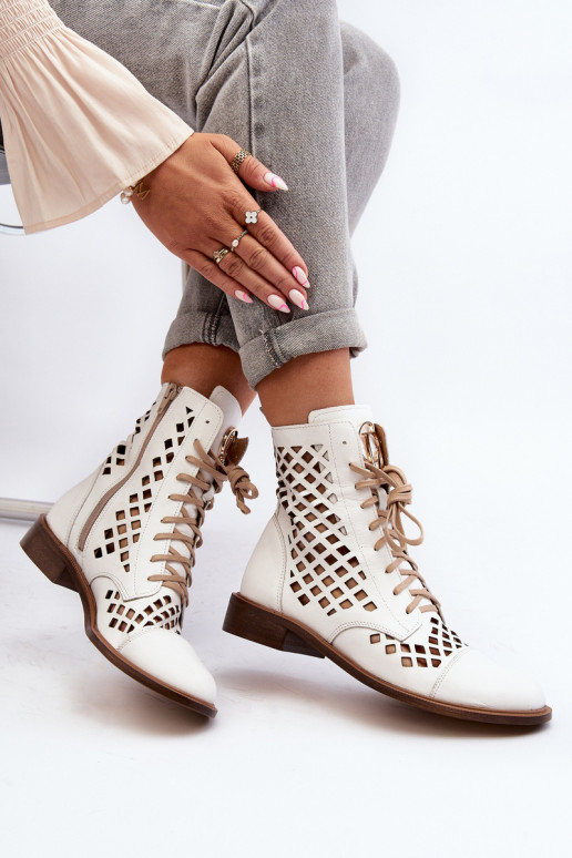 Zazoo 2695 s ažurovými prvky Dřeváky bílé