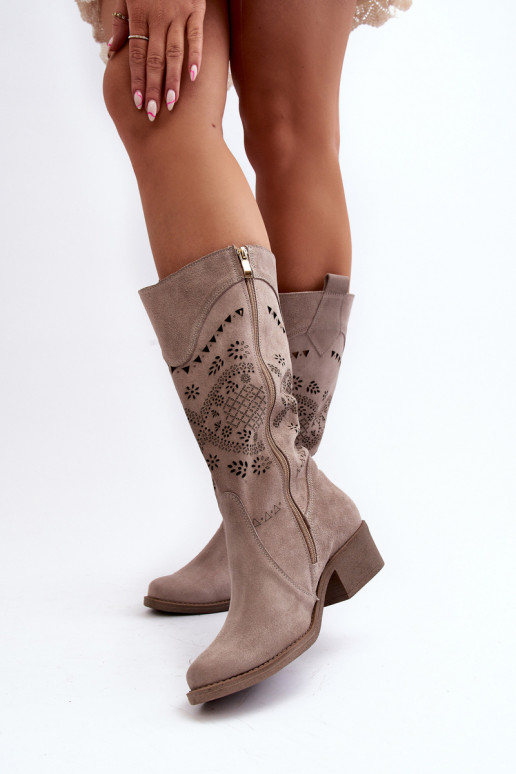Zazoo 4043 ze semiše dlouhé boty na nízkém podpatku s ažurovými prvky cappuccino Zazoo 4043 ze semiše dlouhé boty na nízkém podpatku s ažurovými prvky cappuccino