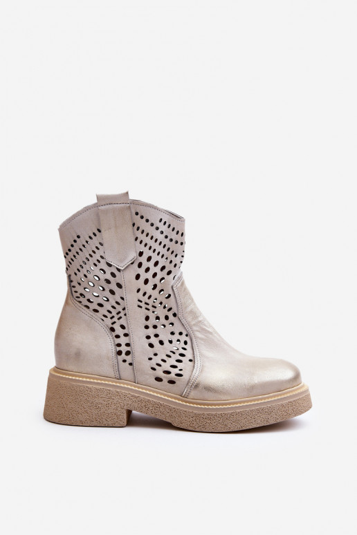 Zazoo 3470 Dřeváky  s širokými podpatky s ažurovými prvky zlaté barvy  Zazoo 3470 Dřeváky  s širokými podpatky s ažurovými prvky zlaté barvy