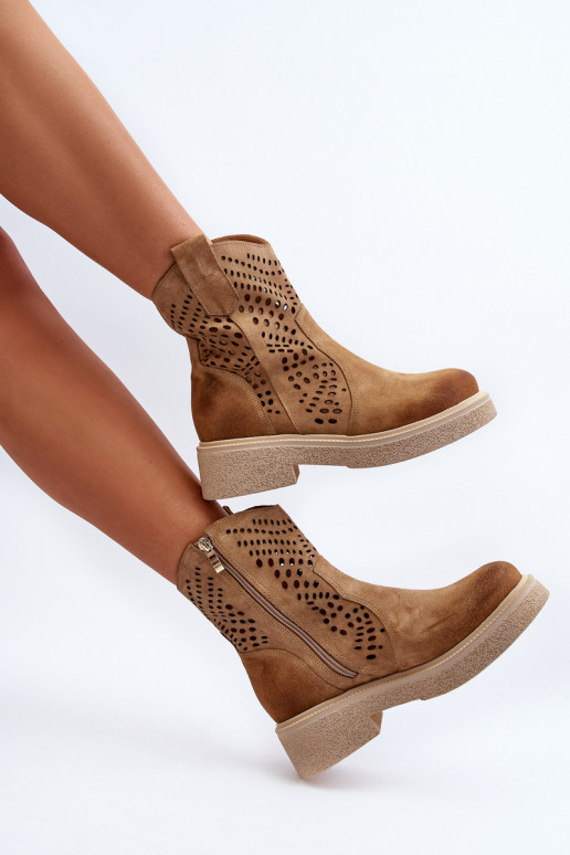 Zazoo 3470 Semišové boty  s širokými podpatky s ažurovými prvky béžové Zazoo 3470 Semišové boty  s širokými podpatky s ažurovými prvky béžové