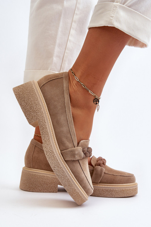 Zazoo 3429/W Elegantní semišové mokasíny s ornamenty béžové Zazoo 3429/W Elegantní semišové mokasíny s ornamenty béžové