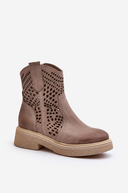 Zazoo 3470 Semišové boty  s širokými podpatky s ažurovými prvky cappuccino Zazoo 3470 Semišové boty  s širokými podpatky s ažurovými prvky cappuccino