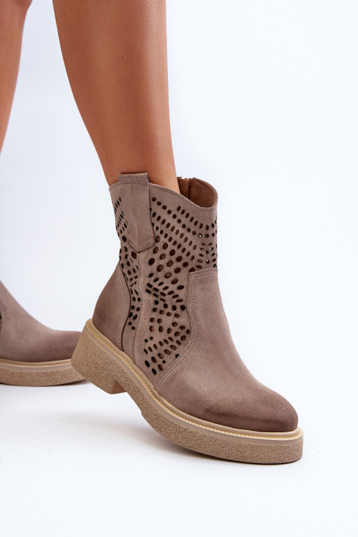 Zazoo 3470 Semišové boty  s širokými podpatky s ažurovými prvky cappuccino Zazoo 3470 Semišové boty  s širokými podpatky s ažurovými prvky cappuccino