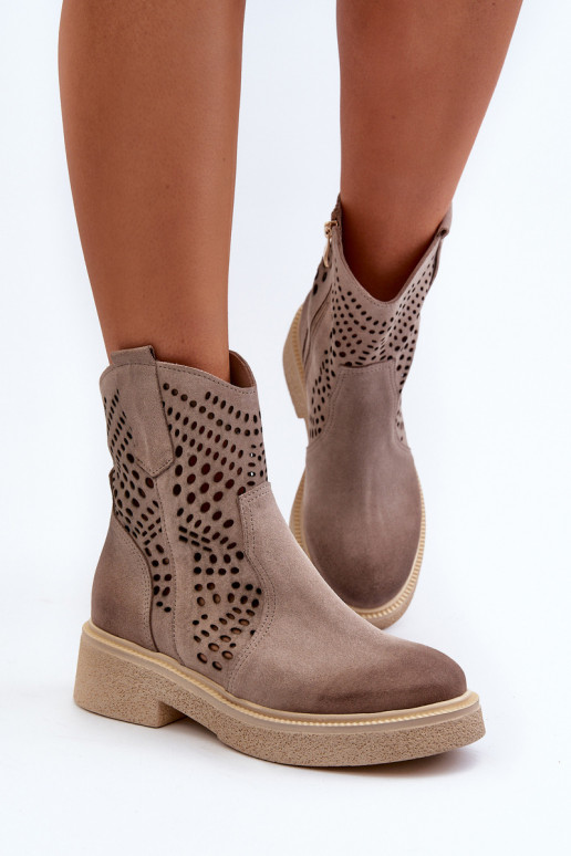 Zazoo 3470 Semišové boty  s širokými podpatky s ažurovými prvky cappuccino Zazoo 3470 Semišové boty  s širokými podpatky s ažurovými prvky cappuccino