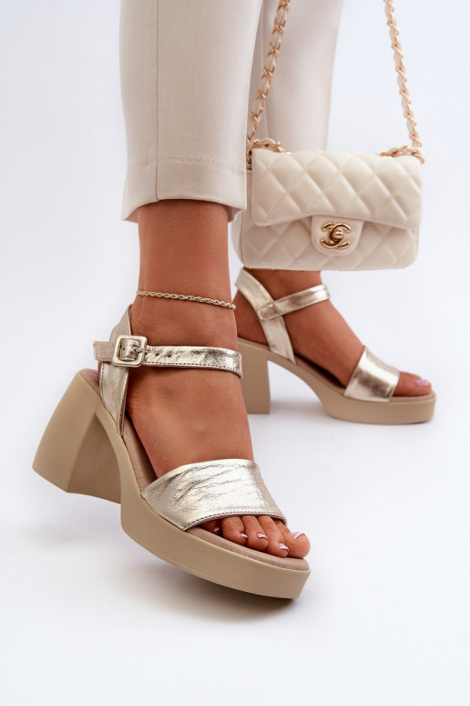 Zazoo 40386  Dámské sandály  zlaté barvy Zazoo 40386  Dámské sandály  zlaté barvy