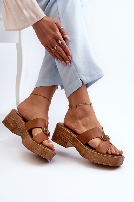 Zazoo 40412  Elegantní styl Dámské pantofle se zlatými detaily hnědá