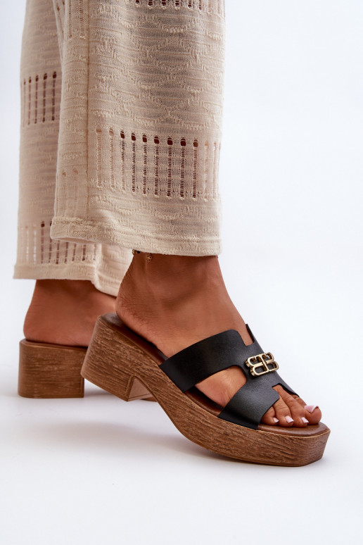 Zazoo 40412  Elegantní styl Dámské pantofle se zlatými detaily Černé