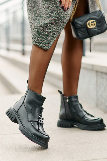 Dřeváky s širokými podpatky s ornamenty zateplené Černé Asperra 2