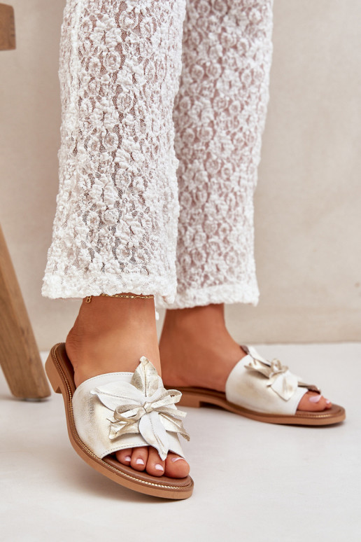 Pantofle s ornamenty pravá kůže Zazoo 3667 zlaté barvy Przecierany