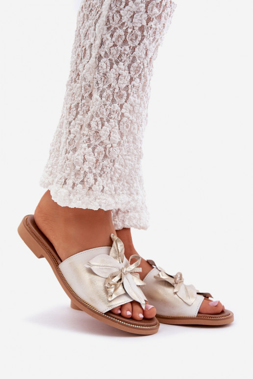 Pantofle s ornamenty pravá kůže Zazoo 3667 zlaté barvy Przecierany