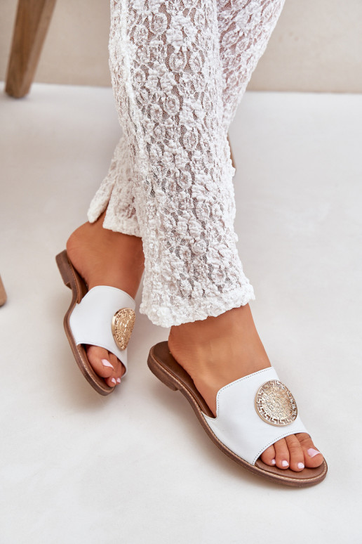 Pantofle s ornamenty s širokými podpatky Zazoo 3047/O bílé