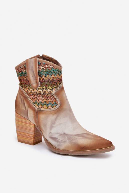 Dřeváky kovbojský styl s podpatky zdobené Plecionką  06810-29 různé barvy Dřeváky kovbojský styl s podpatky zdobené Plecionką  06810-29 různé barvy