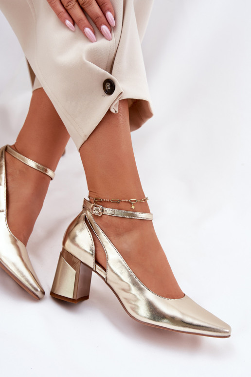 Obuv s podpatky  K6816-25 zlaté barvy  Obuv s podpatky  K6816-25 zlaté barvy