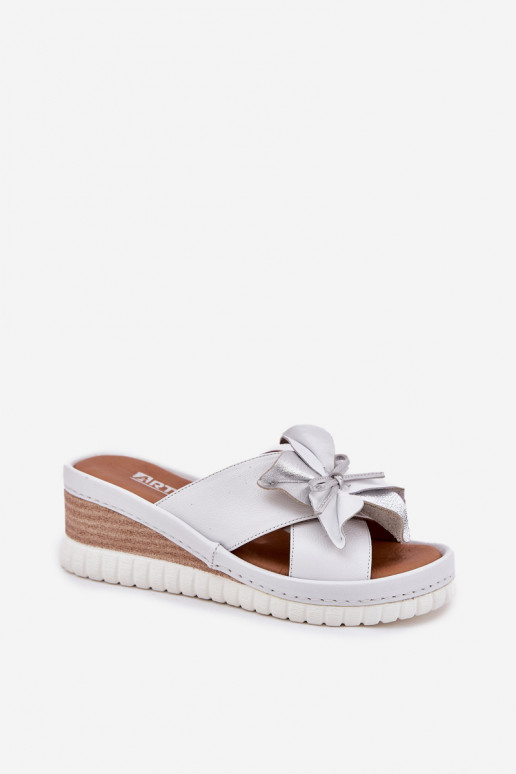 Pantofle     Artiker 54C0538 Bílá-stříbrné barvy