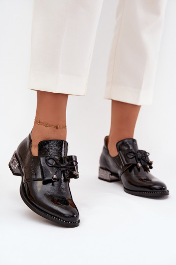 s efektem laku boty  na nízkém podpatku se stuhami Zazoo 1399 Černé 2