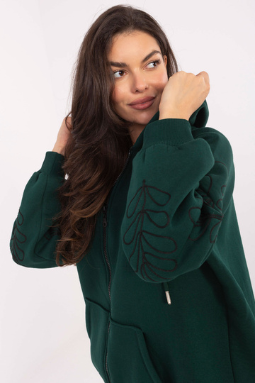 Tmavě zelený svetr