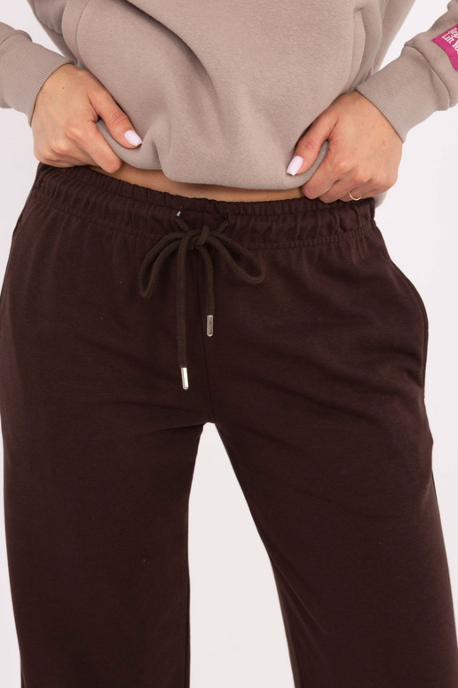 Tmavě hnědé sportovní kalhoty