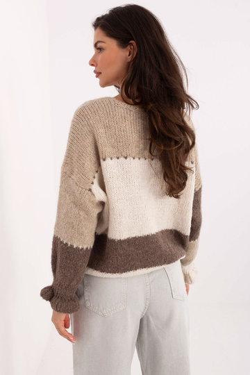 Světle hnědý svetr 2
