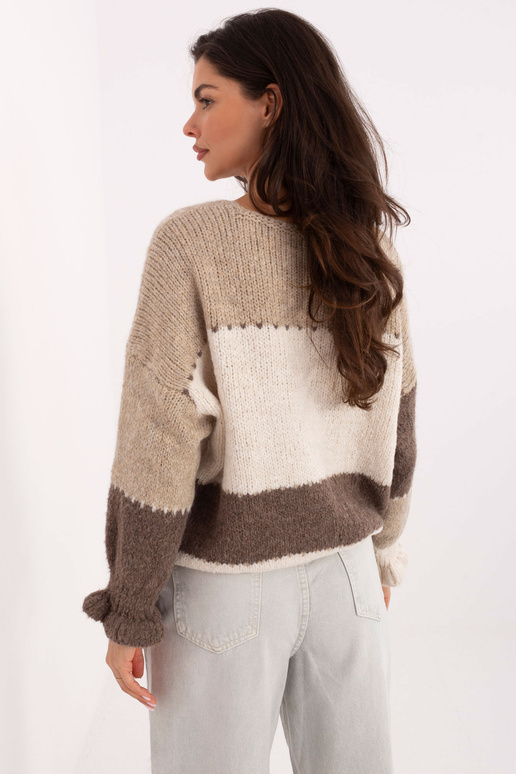 Světle hnědý svetr