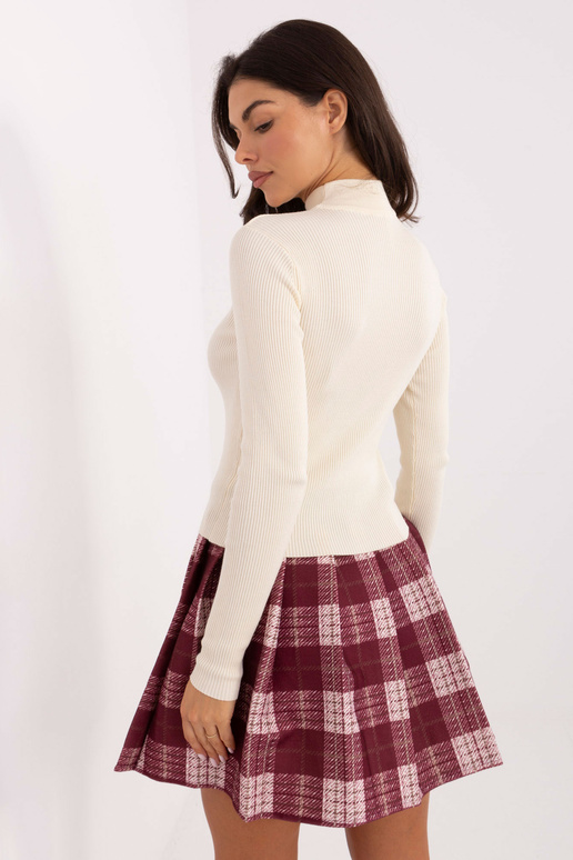 Svetr - slonovinová barva