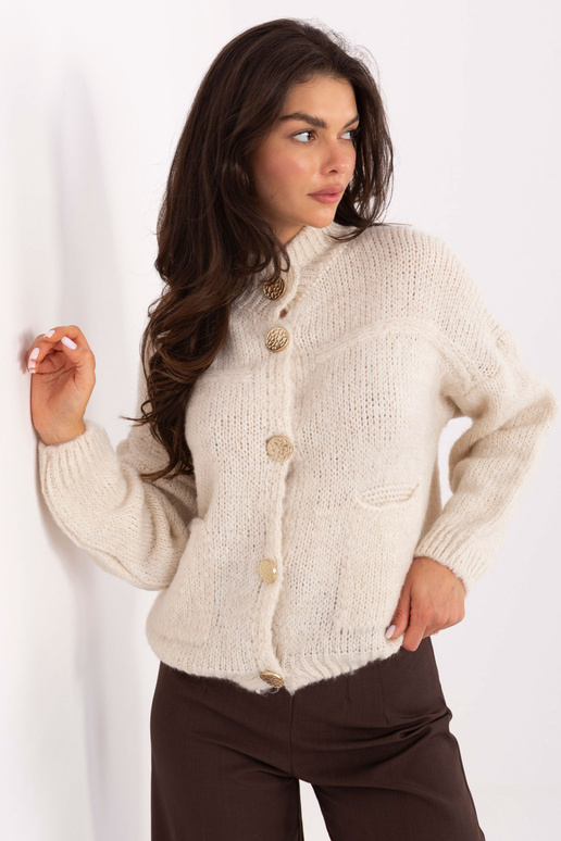 Světlý pískový svetr