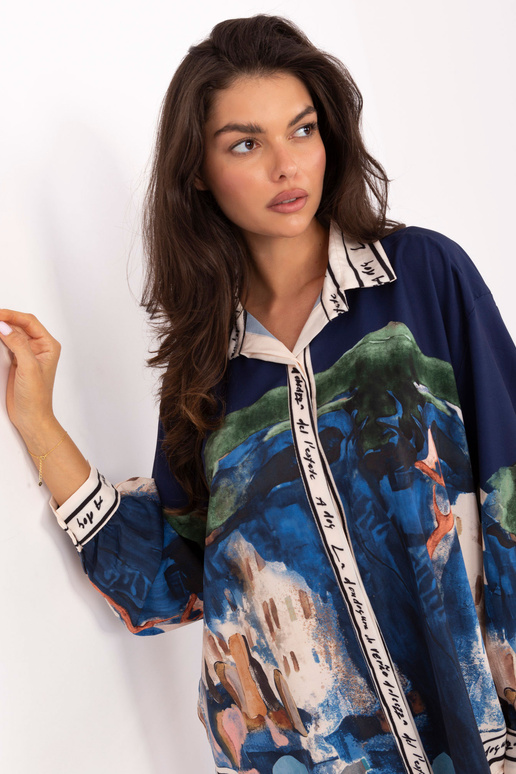 Tmavě modrá košile