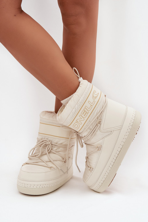 Sněhule  se stylovými detaily O'NEILL LISA WOMEN HIGH 90253012.99Z bílé Sněhule  se stylovými detaily O'NEILL LISA WOMEN HIGH 90253012.99Z bílé