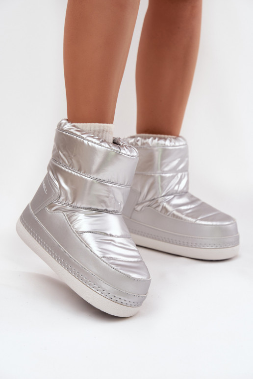 Sněhule  O'NEILL LISA CHELSEA WOMEN MID 90253013.01T stříbrné barvy Sněhule  O'NEILL LISA CHELSEA WOMEN MID 90253013.01T stříbrné barvy