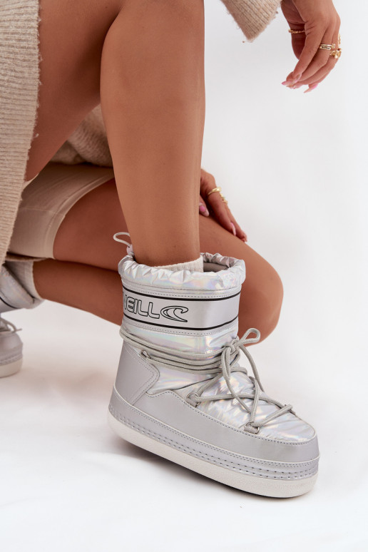 Sněhule  se stylovými detaily O'NEILL LISA WOMEN HIGH 90253012.99S stříbrné barvy Sněhule  se stylovými detaily O'NEILL LISA WOMEN HIGH 90253012.99S stříbrné barvy