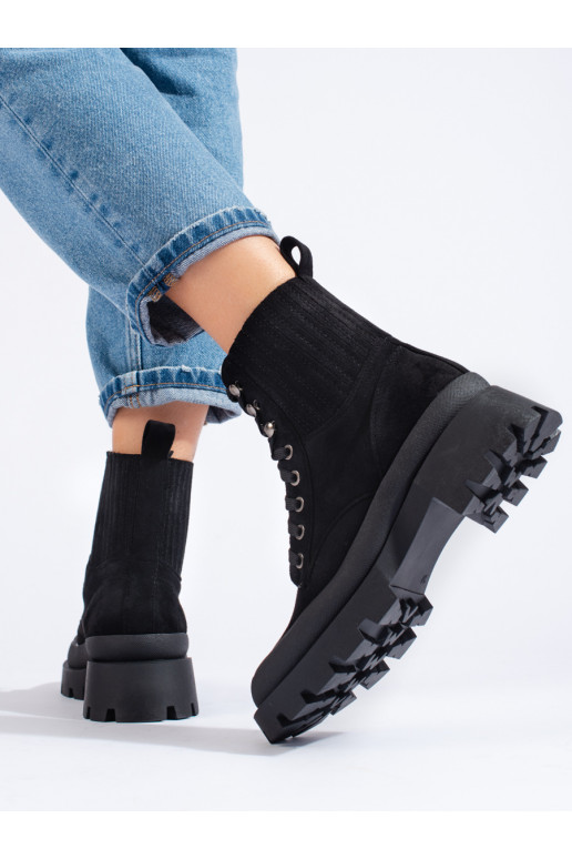 Černé  ze semiše boty