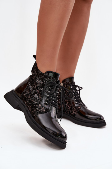 s efektem laku Dámské podpatky zateplené D&A CR52-613 Černé