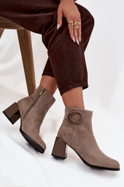 ze semiše Teplé boty na podpatku  Detalem Artiker 57C0014 béžové