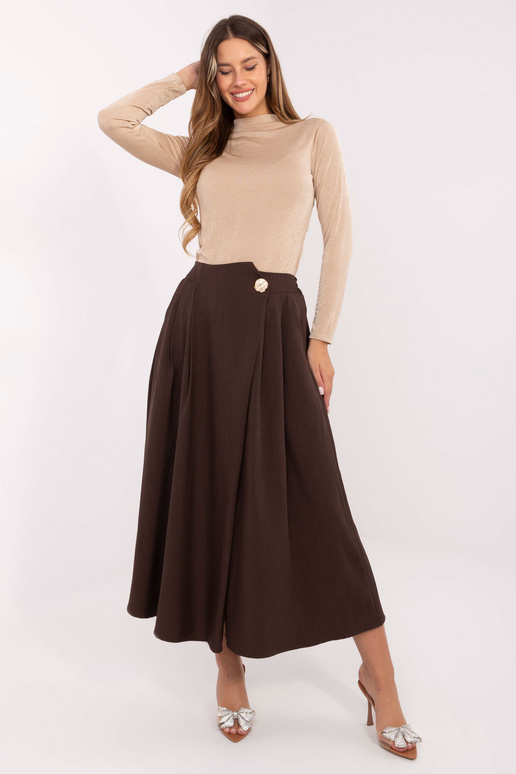 Tmavě hnědá sukně