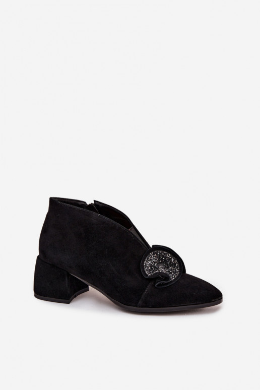  Semišové boty  s podpatky s ornamenty D&A MR52-182 Černé