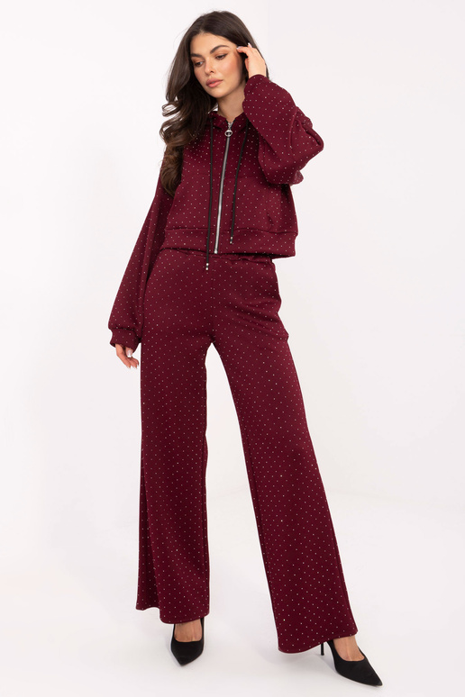 Komplet bordó barvy