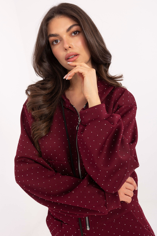 Komplet bordó barvy