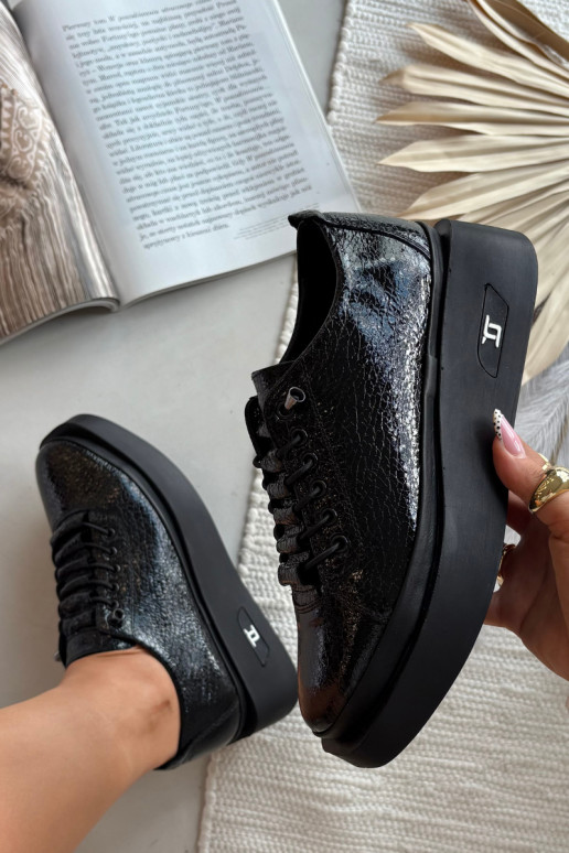 Lakované kožené tenisky  s platformou Artiker 57C2041 Černé