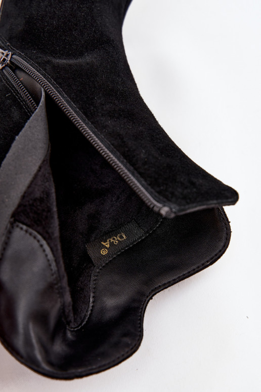 ze semiše Dámské podpatky s ornamenty D&A CR52-686 Černé