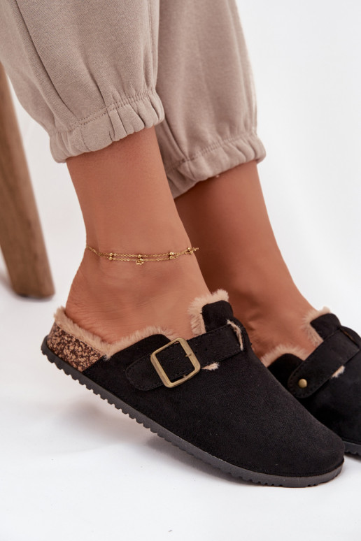 Pantofle   zateplené s kožešinou uvnitř s přezkami Černé Sylisse