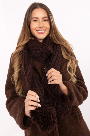 Šála tmavě hnědá 2