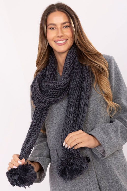 Šála tmavě šedá