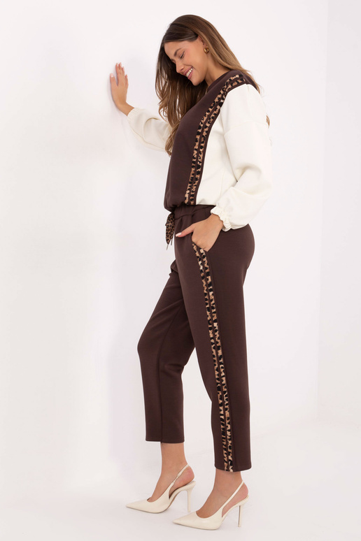 Sada hnědá Sada hnědá