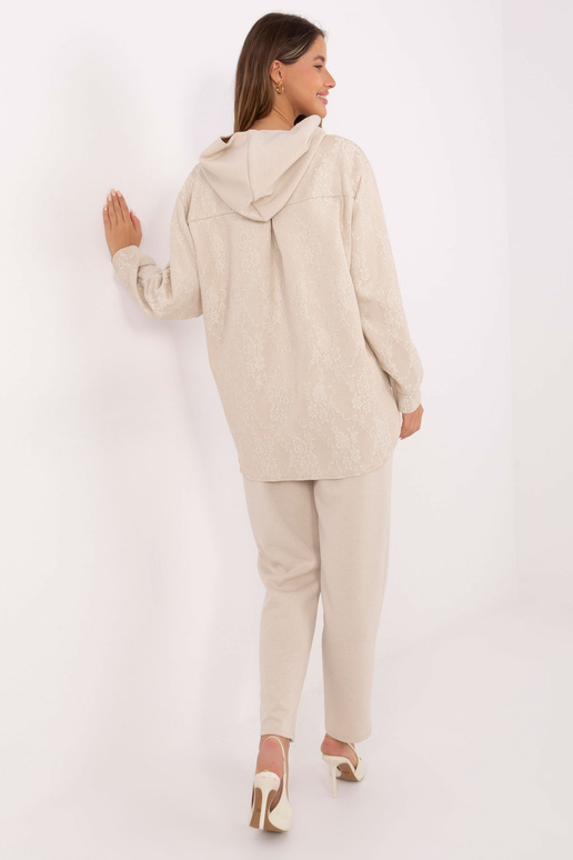 Sada světle písečná