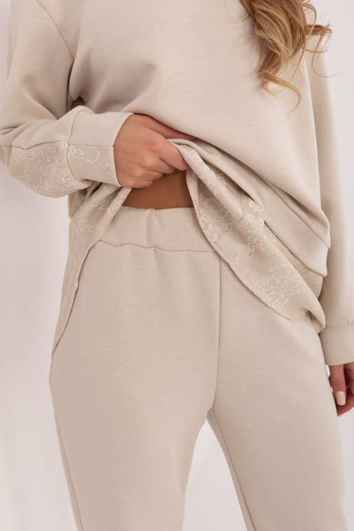 Sada světle písečná