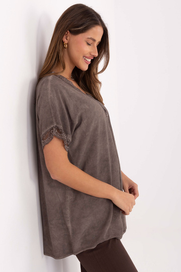 Halenka tmavě píseňová