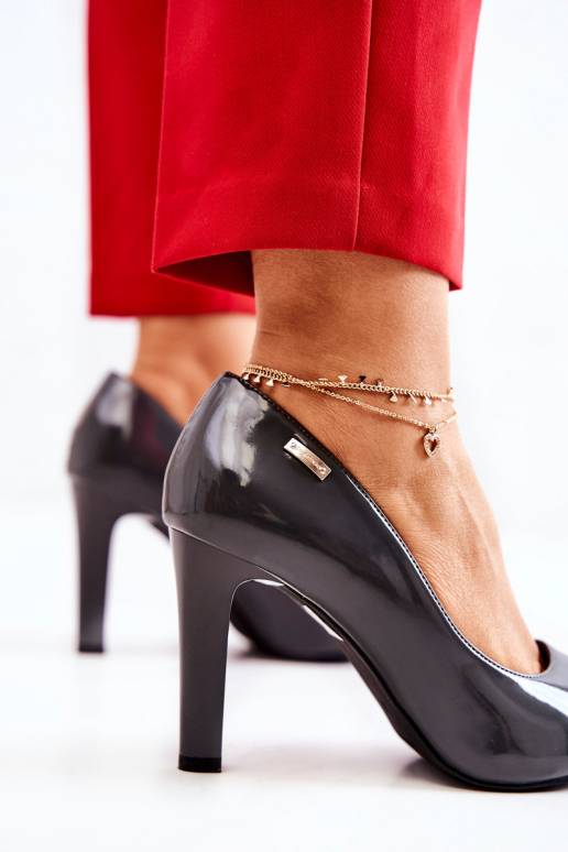 Kingad laque kõrge jämeda kontsaga... Kingad laque kõrge jämeda kontsaga...