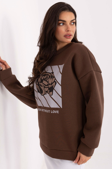 Hnědý svetr s kapucí