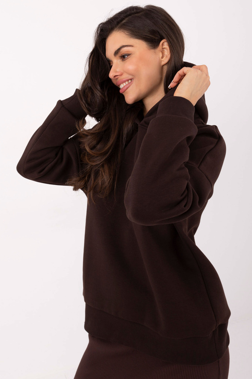 Tmavě hnědá blůza