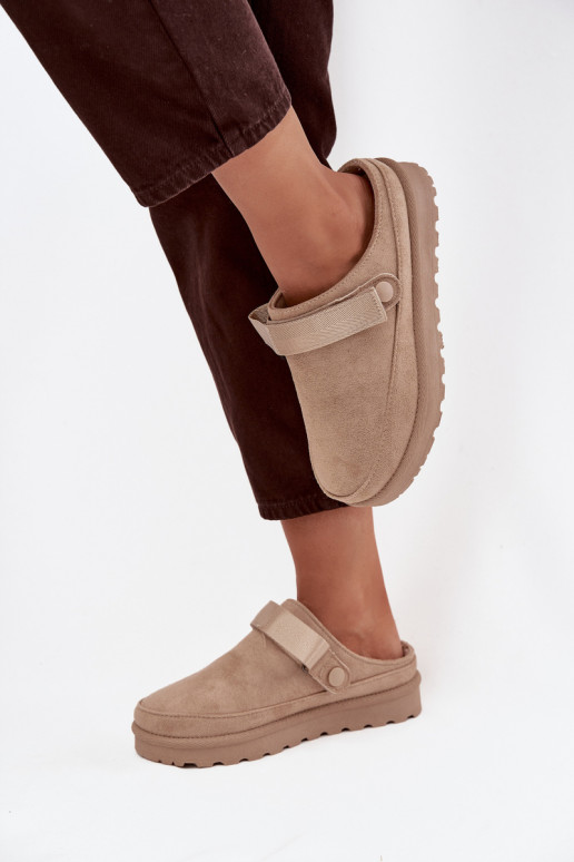  Pantofle zateplené s kožešinou uvnitř s platformou béžové Azida