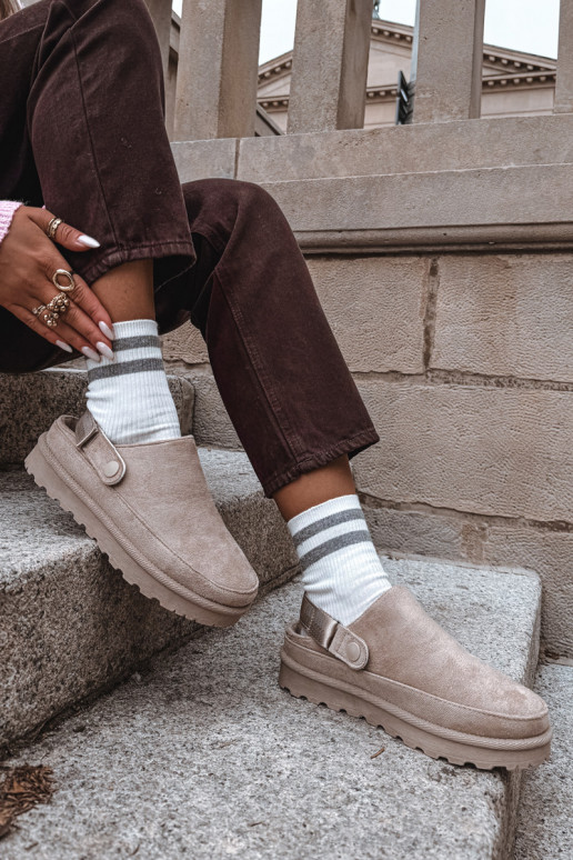  Pantofle zateplené s kožešinou uvnitř s platformou béžové Azida